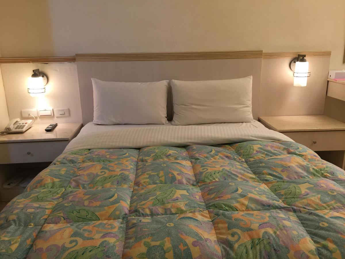 Goshen Hotel Kaohsiung Extérieur photo
